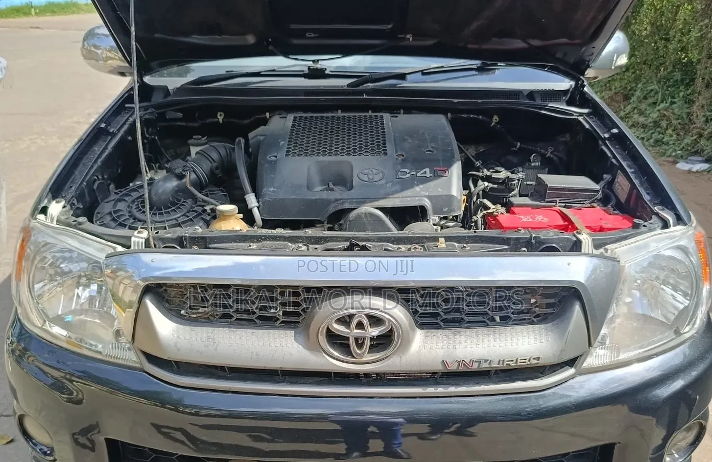 Toyota Hilux 2012 Black