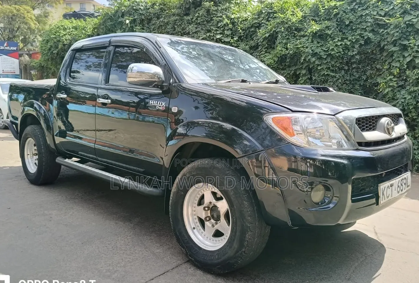 Toyota Hilux 2012 Black