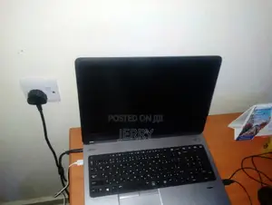 Laptop HP 655 4GB SSD 256GB