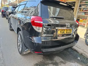 Toyota Vanguard 2012 Black