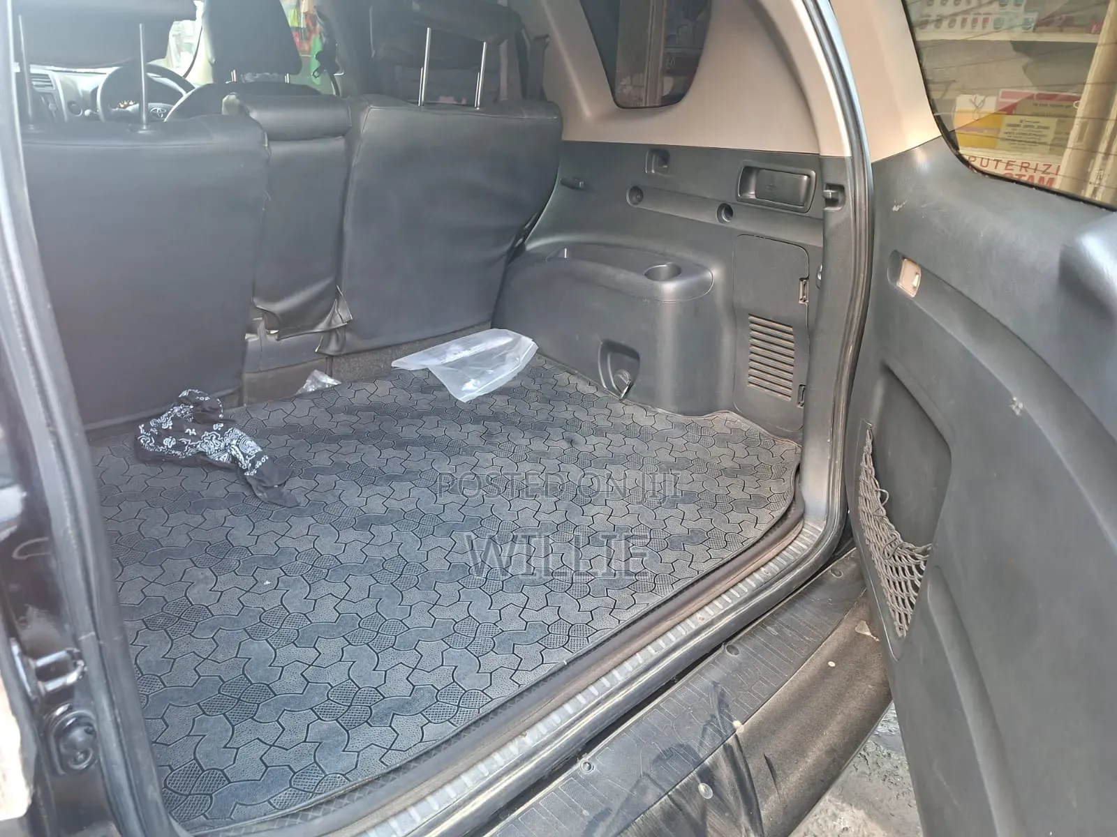Toyota Vanguard 2012 Black