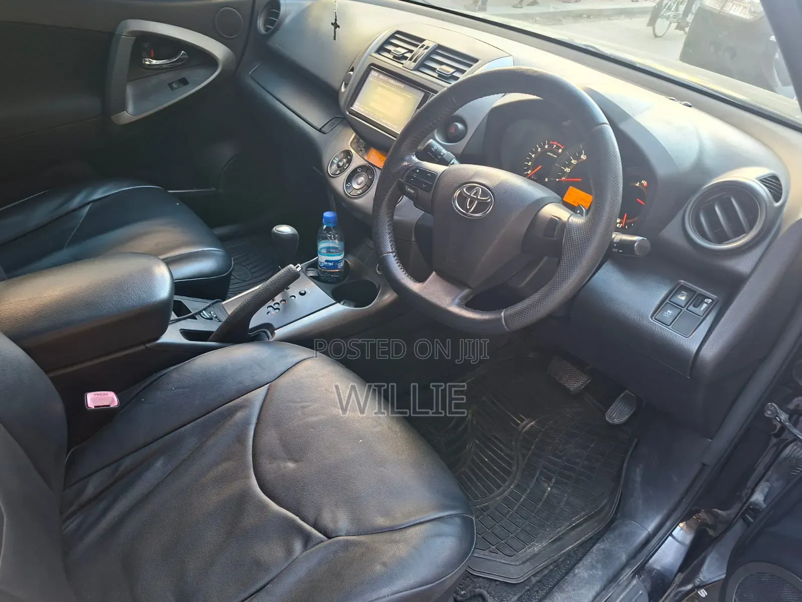 Toyota Vanguard 2012 Black