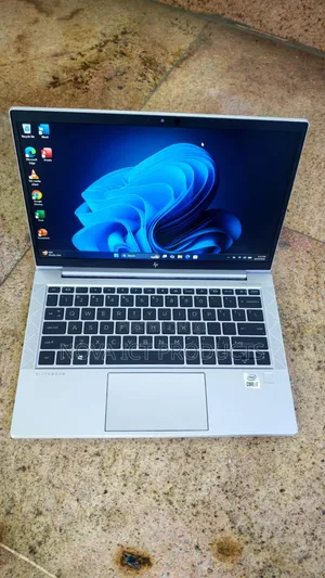 Laptop HP EliteBook 830 G7 32GB Intel Core i7 SSD 256GB