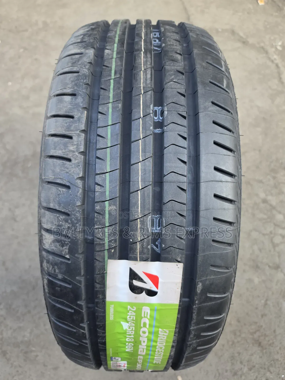 245 /45 R18 Bridgestone(ecopia