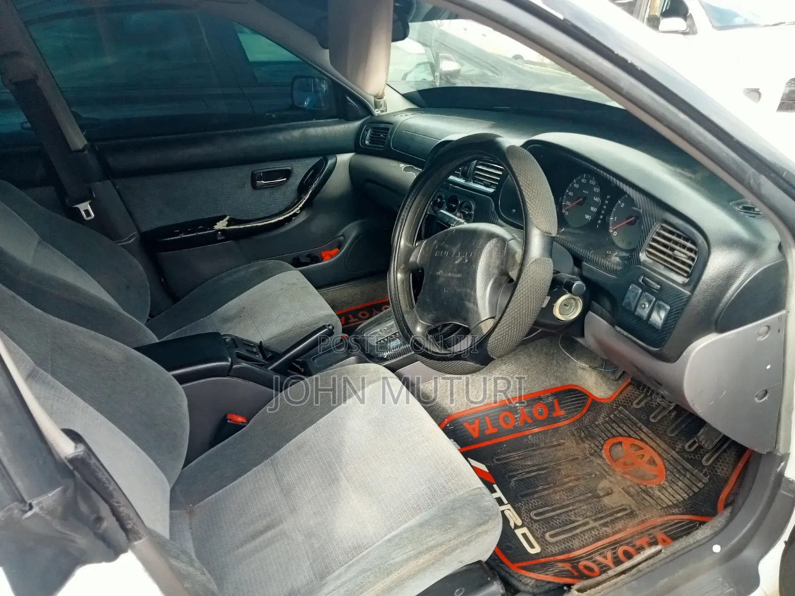 Subaru Legacy 1998 White