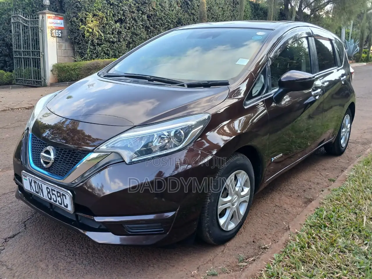 Nissan Note 2016 Brown