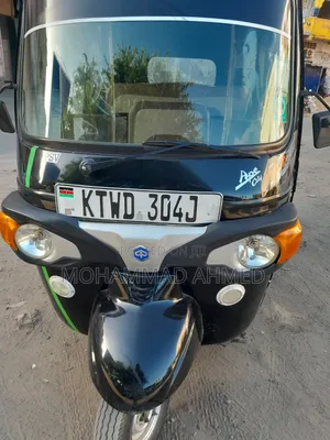 Piaggio 2025 Black