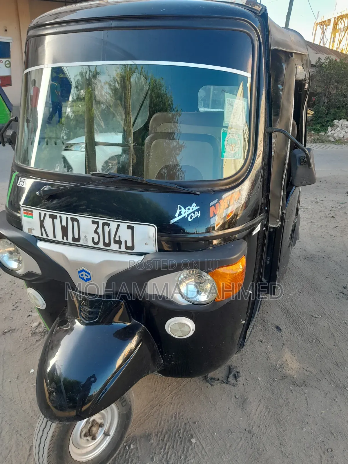 Piaggio 2025 Black