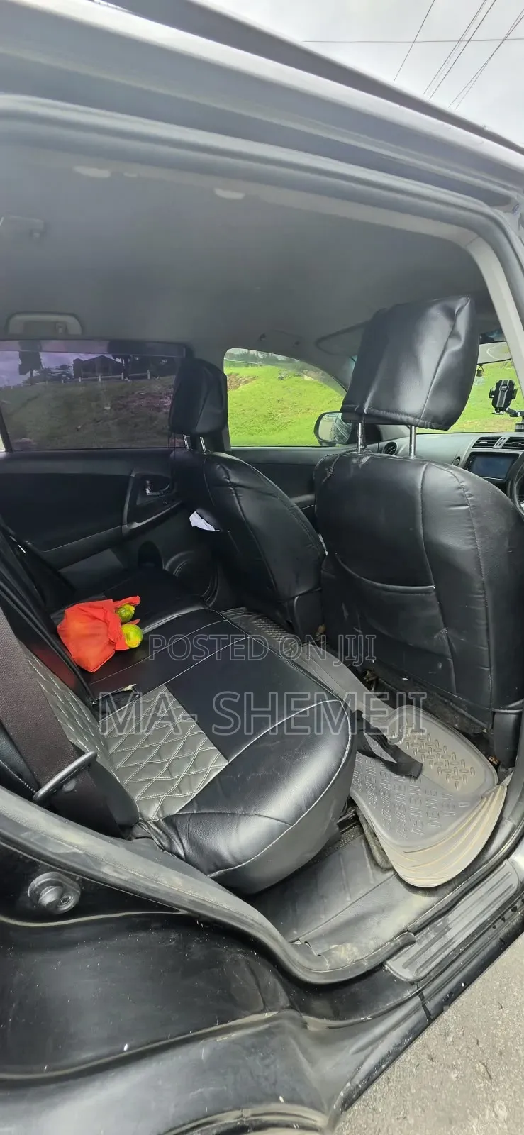 Toyota Vanguard 2012 Black