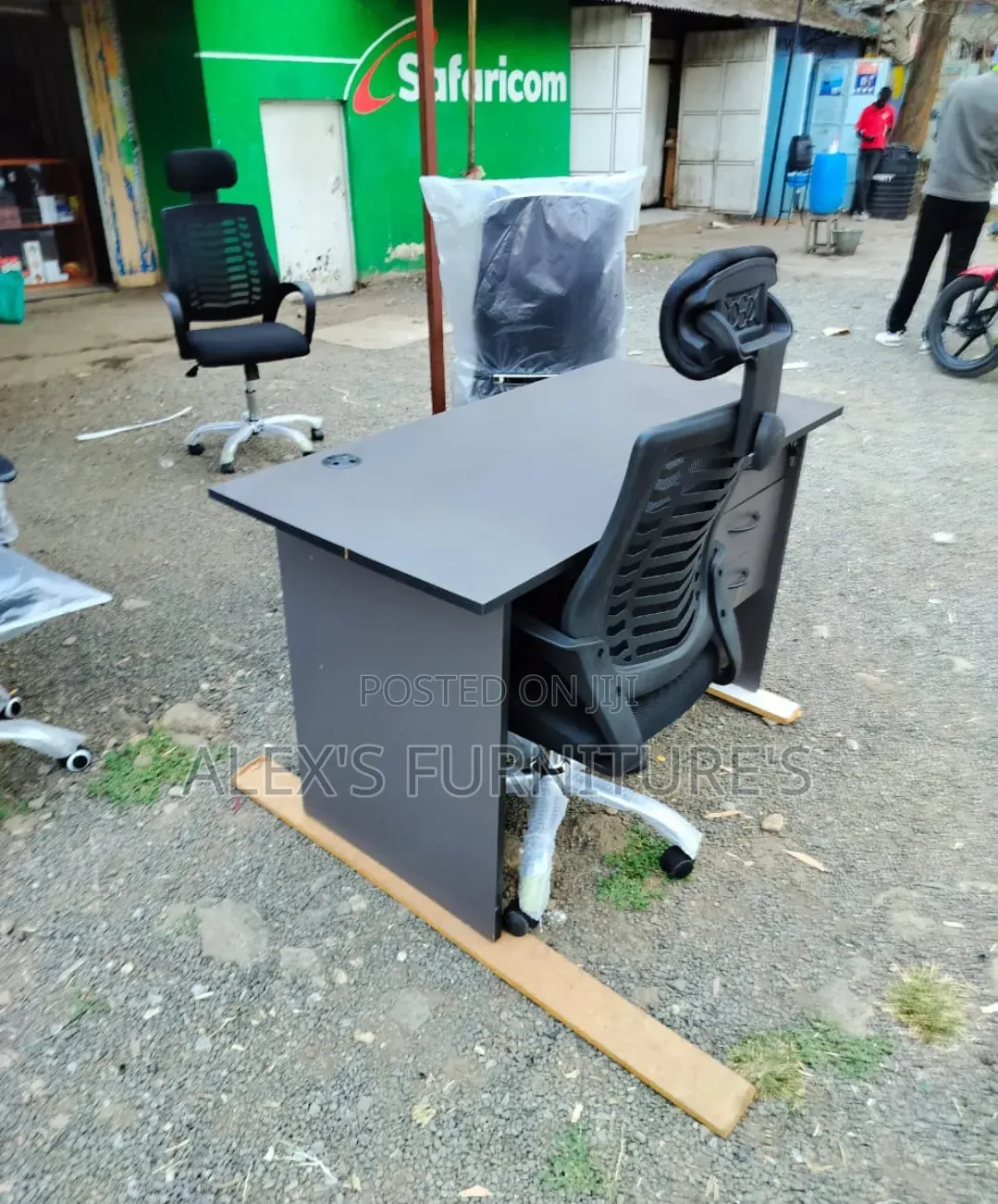 Office Desk -Computer Comfort
