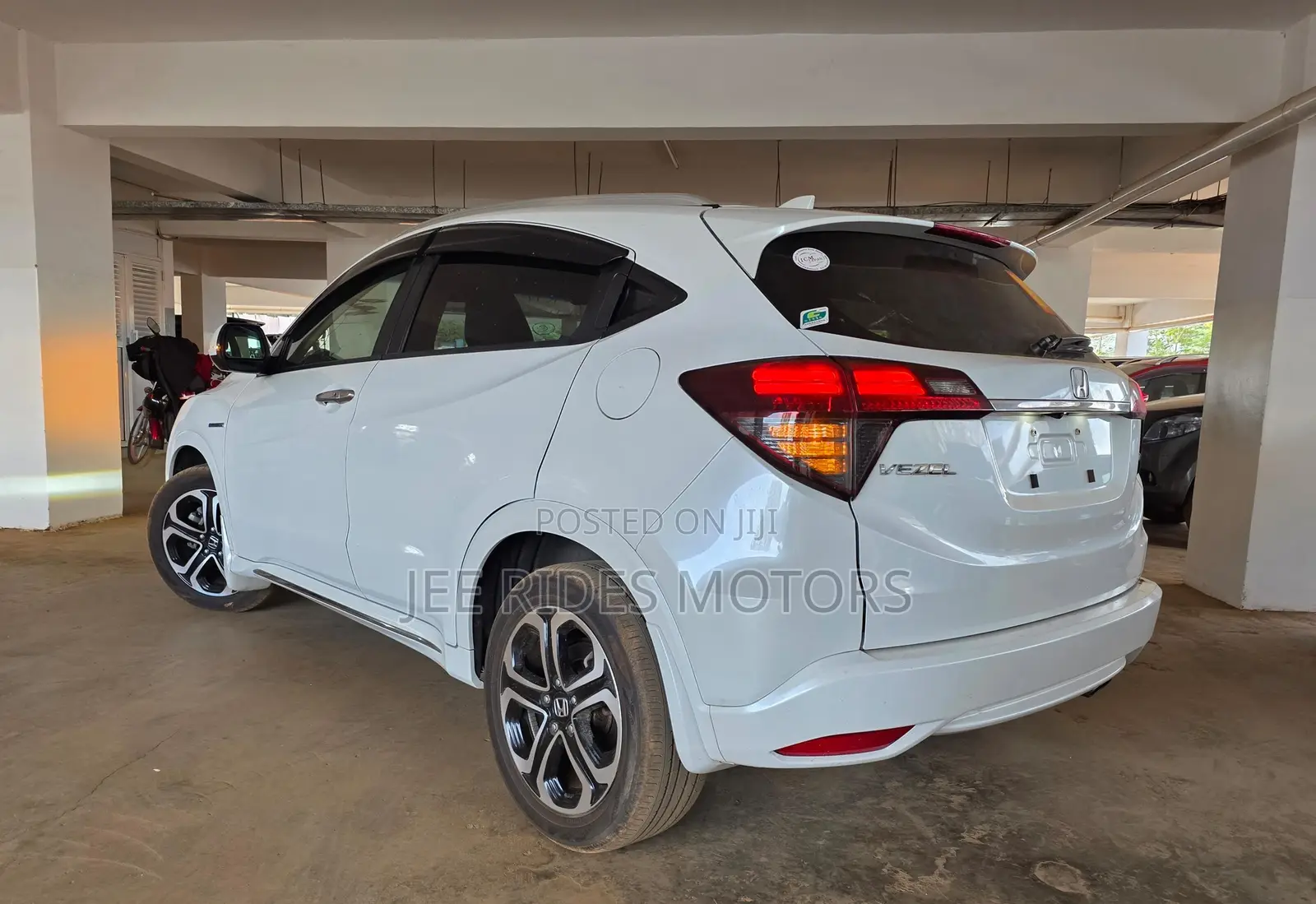 Honda Vezel 1.5 2WD 2019 White