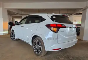 Honda Vezel 1.5 2WD 2019 White