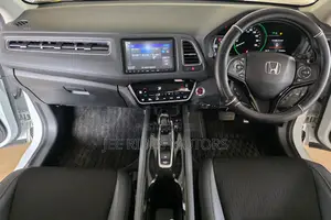 Honda Vezel 1.5 2WD 2019 White
