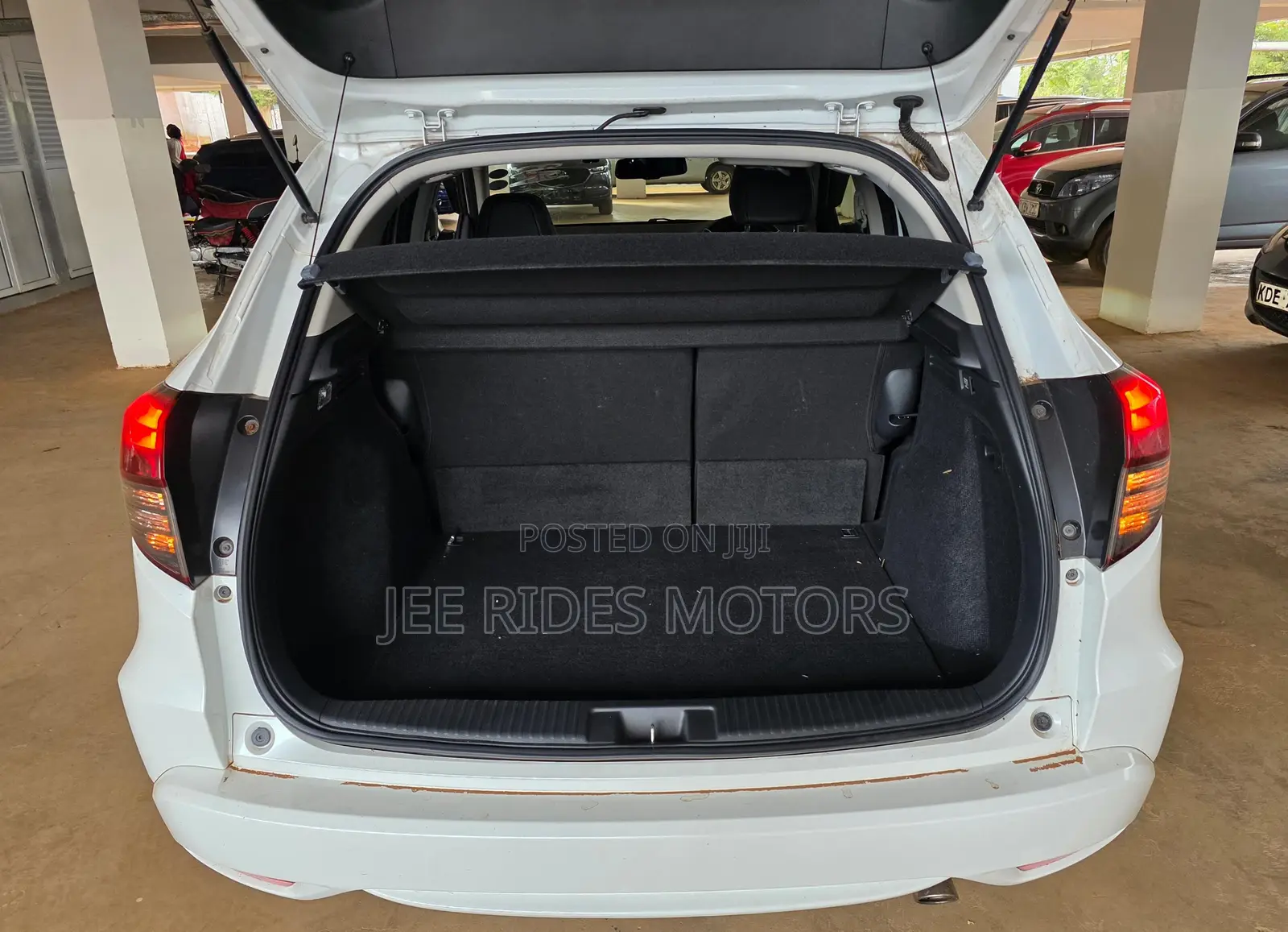 Honda Vezel 1.5 2WD 2019 White