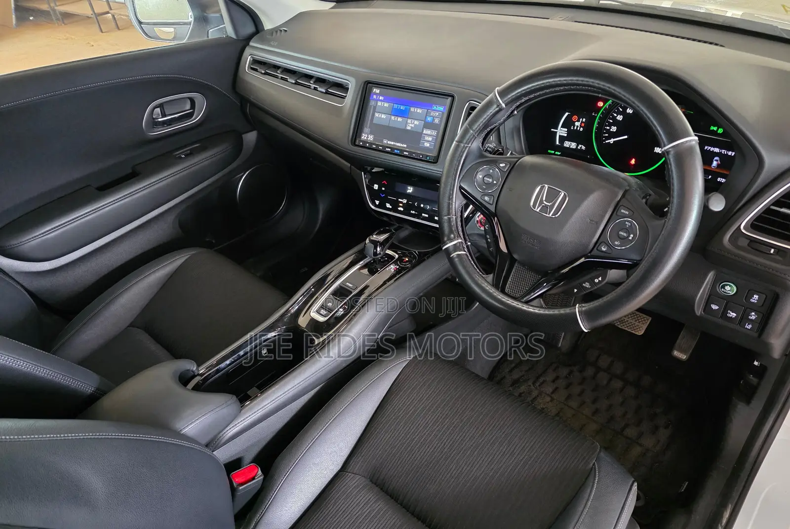 Honda Vezel 1.5 2WD 2019 White
