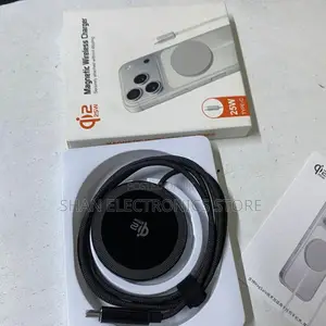 Q12 Magnetic Wireless Phone Charger With Fast Charging Support