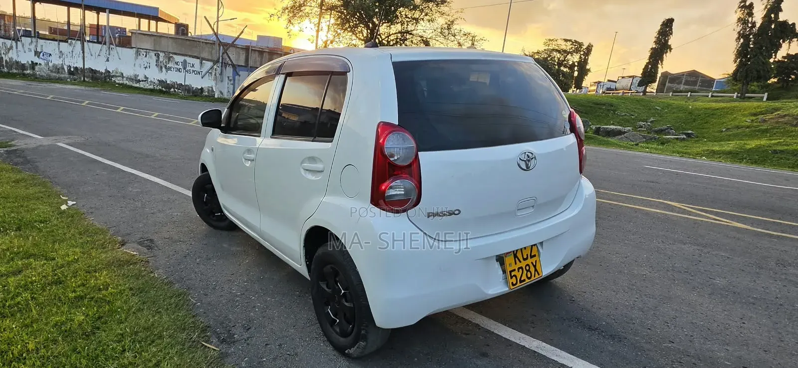 Toyota Passo 2013 Pearl