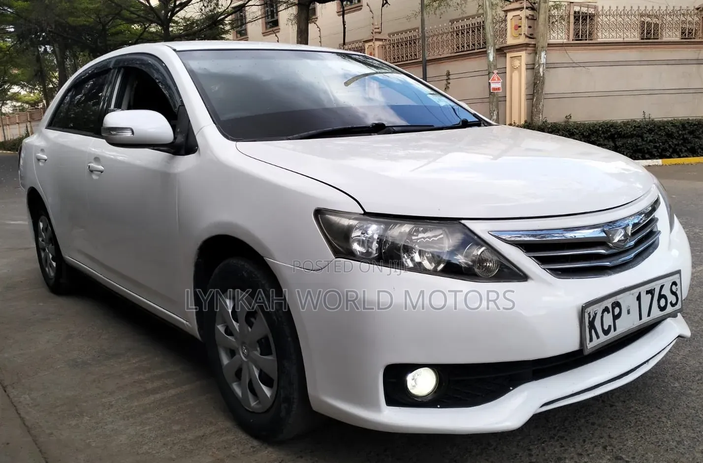 Toyota Allion 2010 Off white