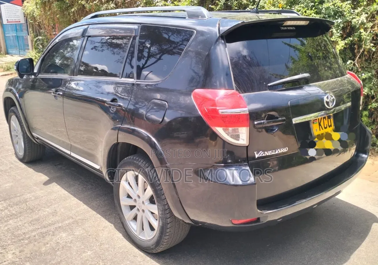 Toyota Vanguard 2012 Black
