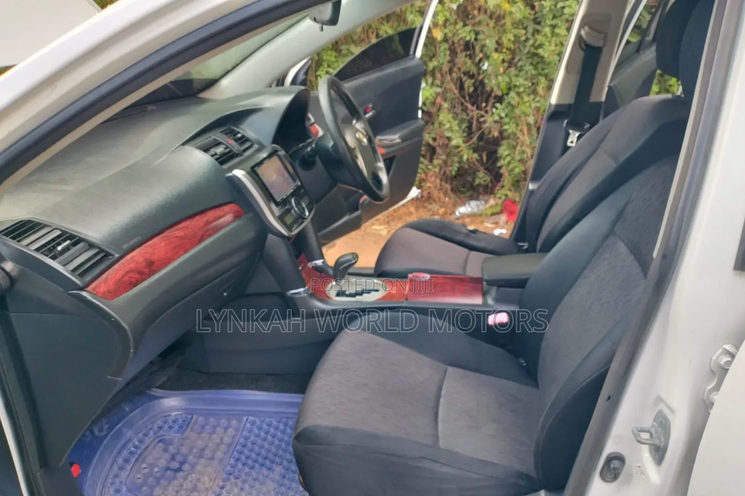 Toyota Allion 2010 Off white