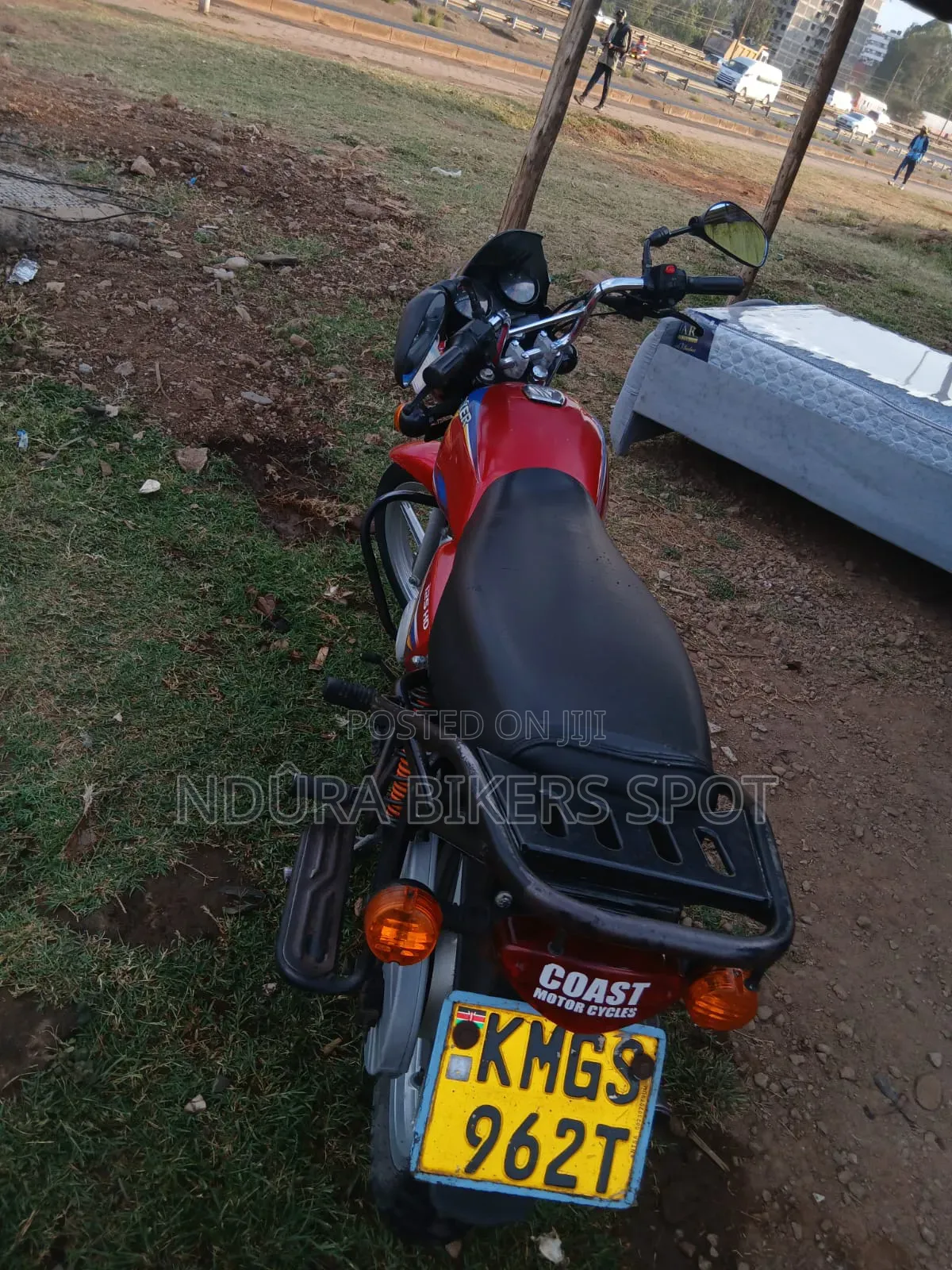 Bajaj Boxer 125 2025 Red