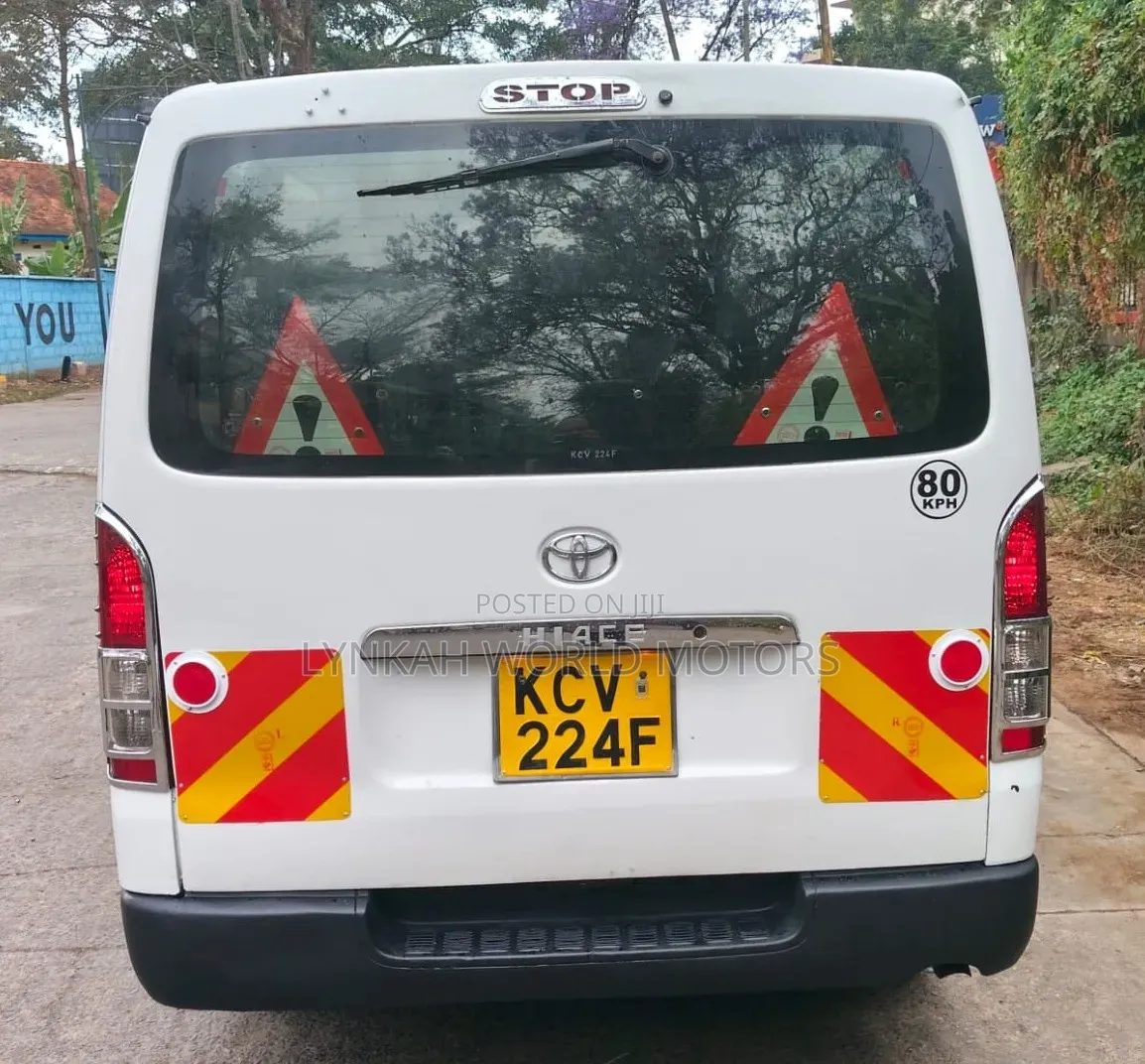 Toyota HiAce 2011 White