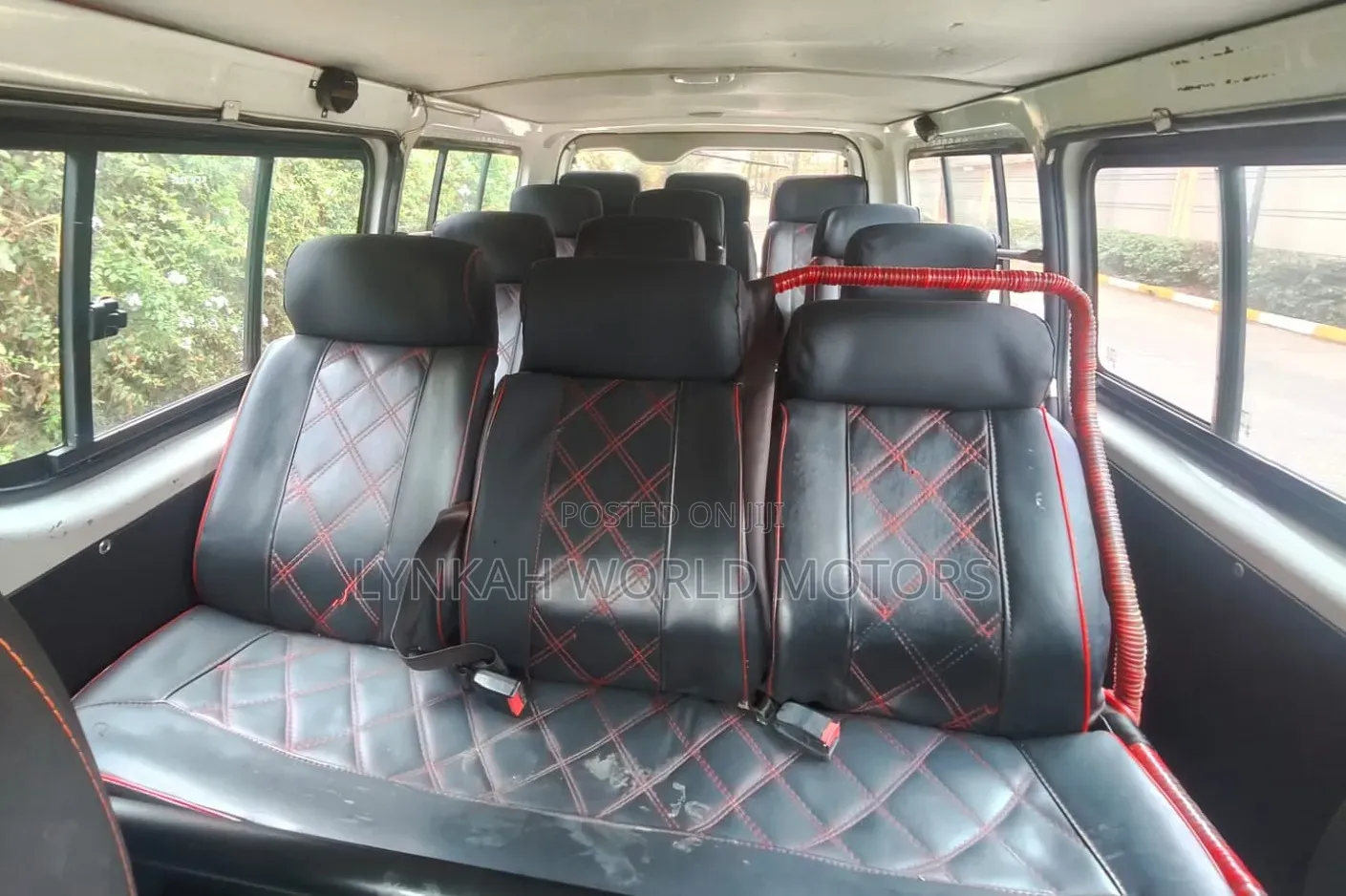 Toyota HiAce 2011 White
