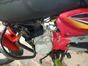 Bajaj Boxer 150 UG 2022