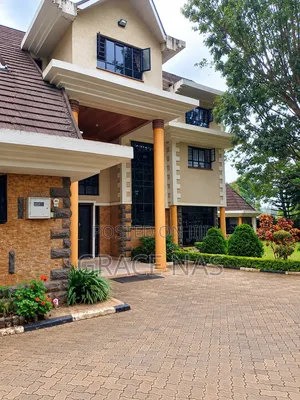 5bdrm Maisonette in Kerarapon for sale