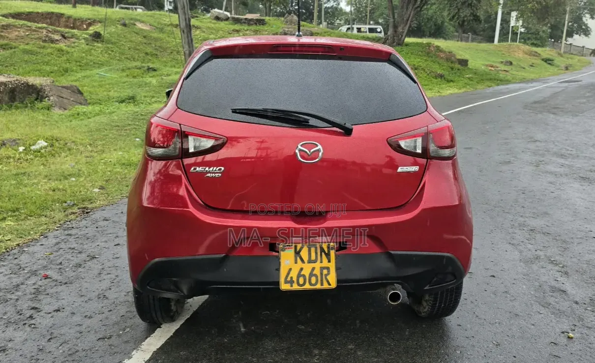 Mazda Demio 2016 Red