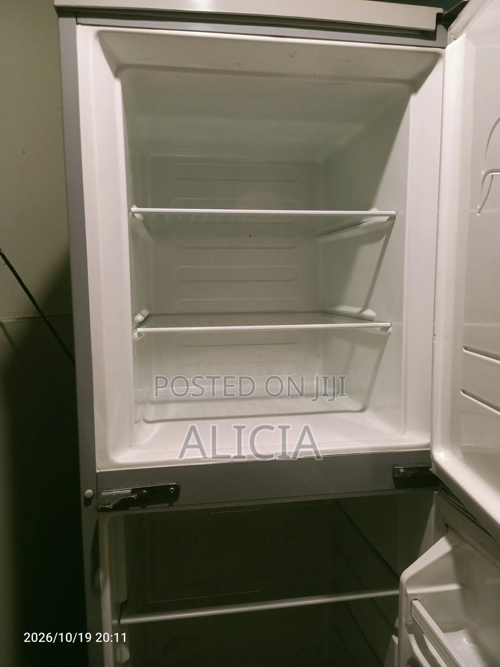 Refrigerator