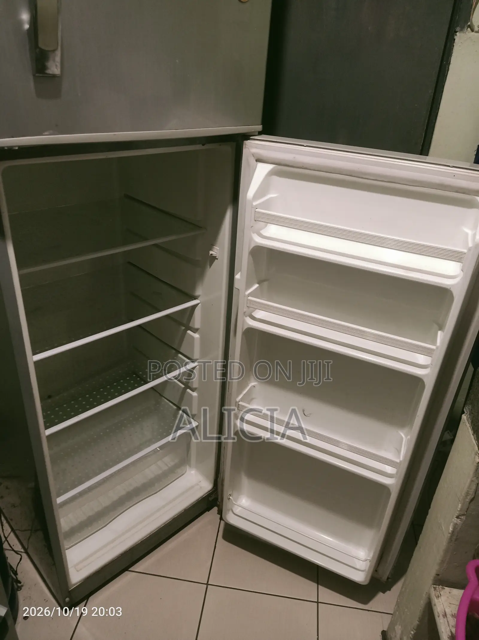 Refrigerator