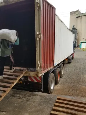 Movers.Loose cargo.Transport Within Karen .Trailers.Sadc