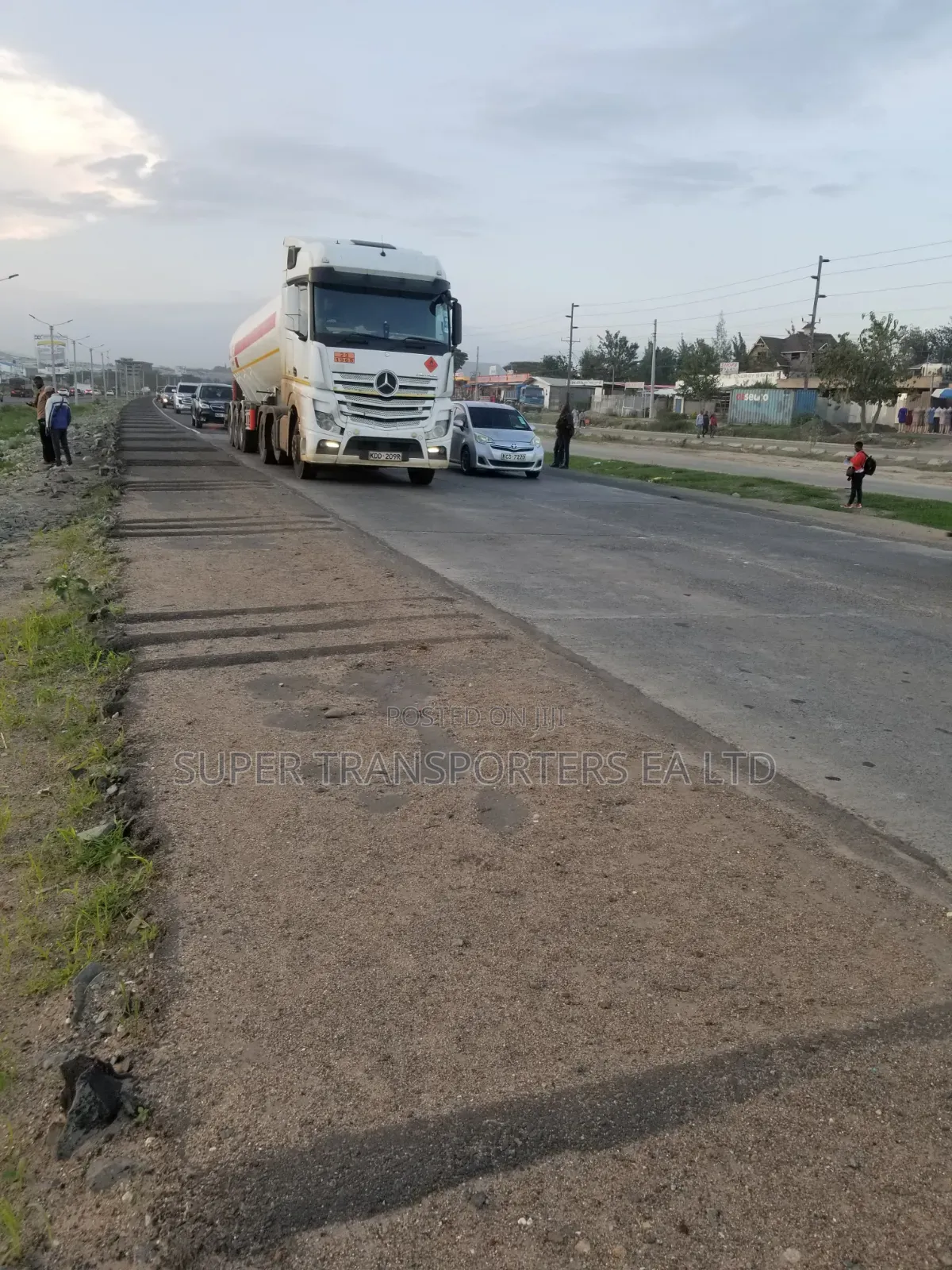 Movers.Loose cargo.Transport Within Karen .Trailers.Sadc