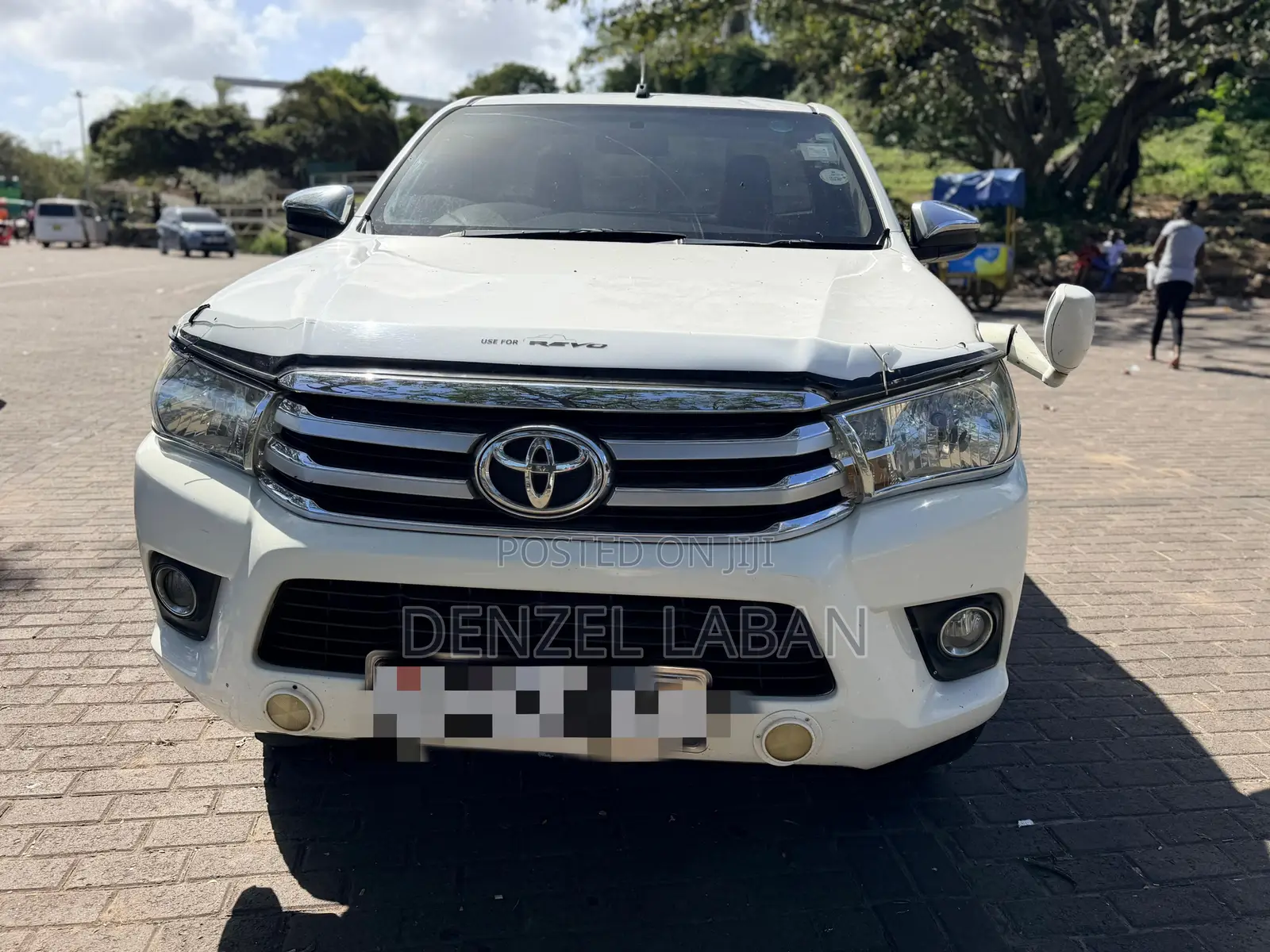 Toyota Hilux 2015 White