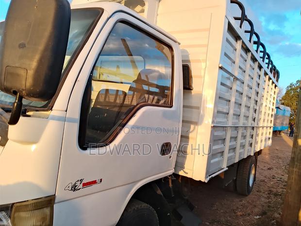 ISuzu NPR Rorry - thumbnail 5
