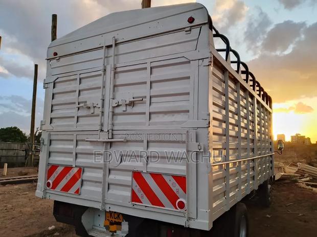 ISuzu NPR Rorry - thumbnail 8
