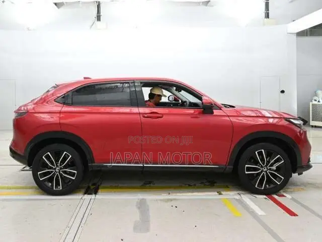 Honda Vezel 2021 Red