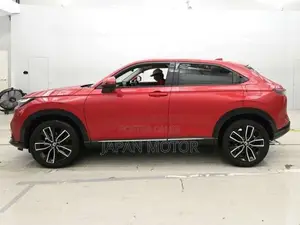 Honda Vezel 2021 Red