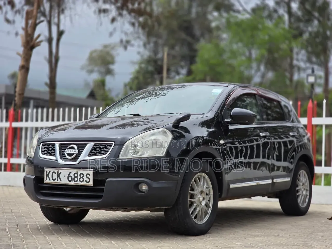 Nissan Dualis 2010 Black