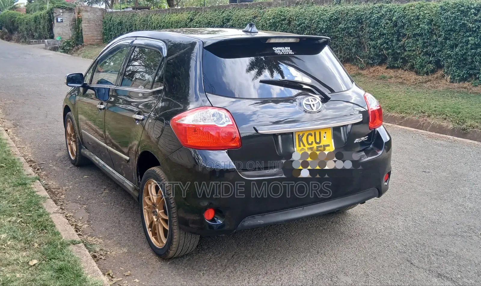 Toyota Auris 2012 Black