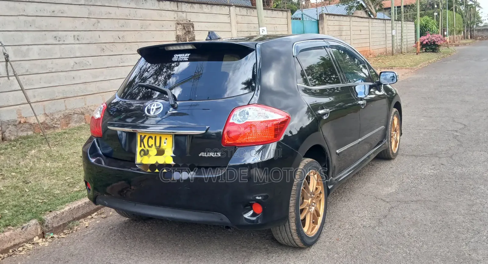 Toyota Auris 2012 Black