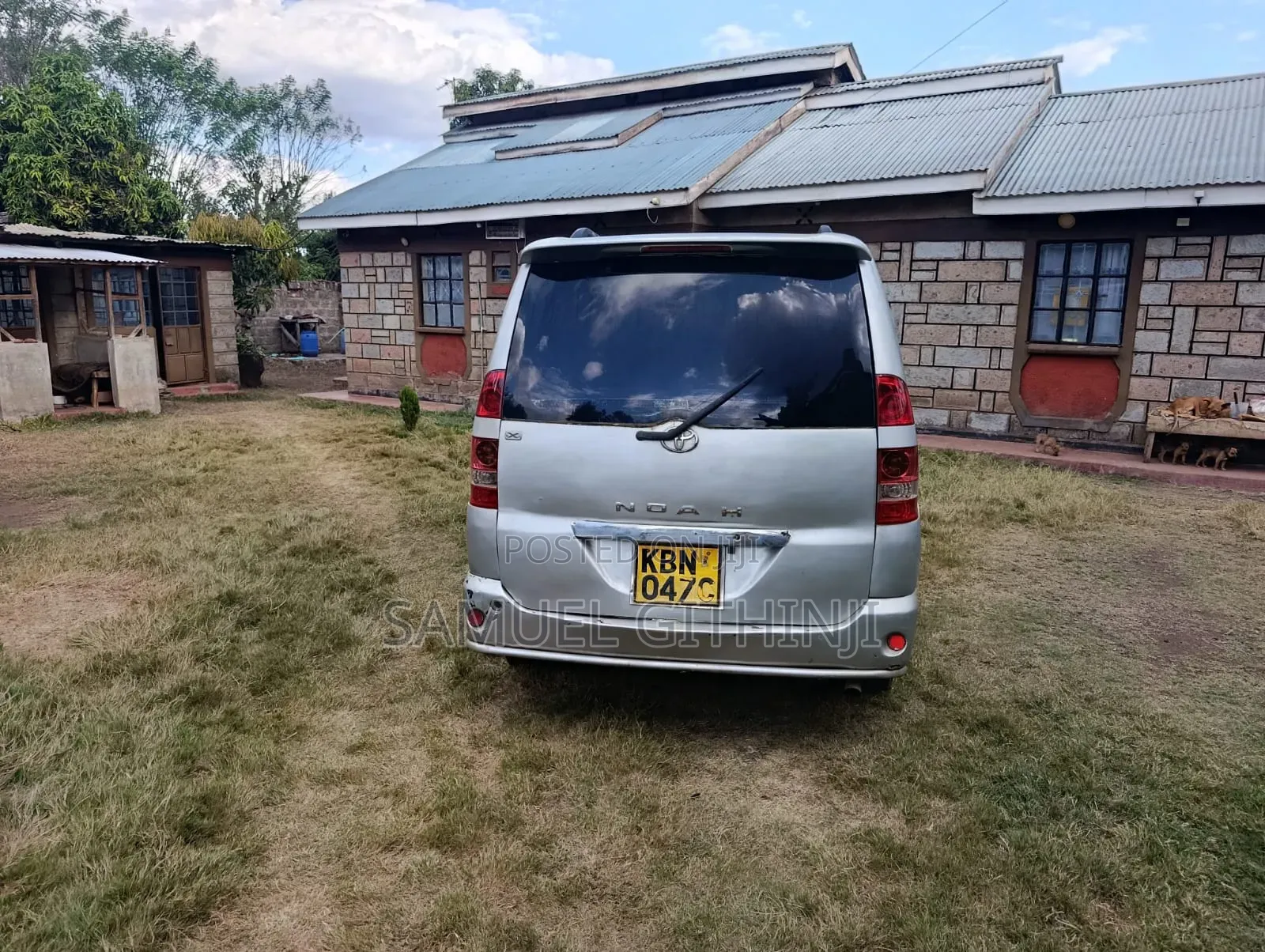 Toyota Noah 2003 Silver