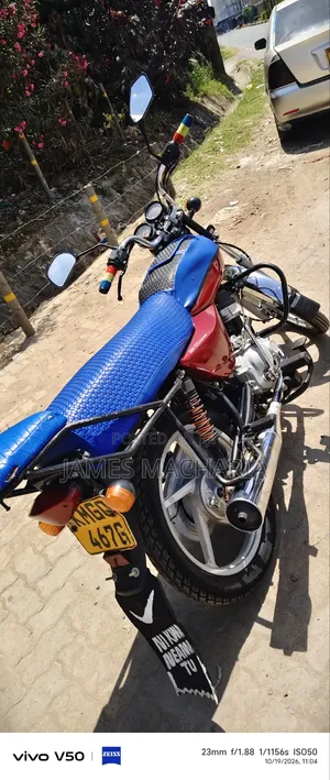 Bajaj CT 100X 2026 Red