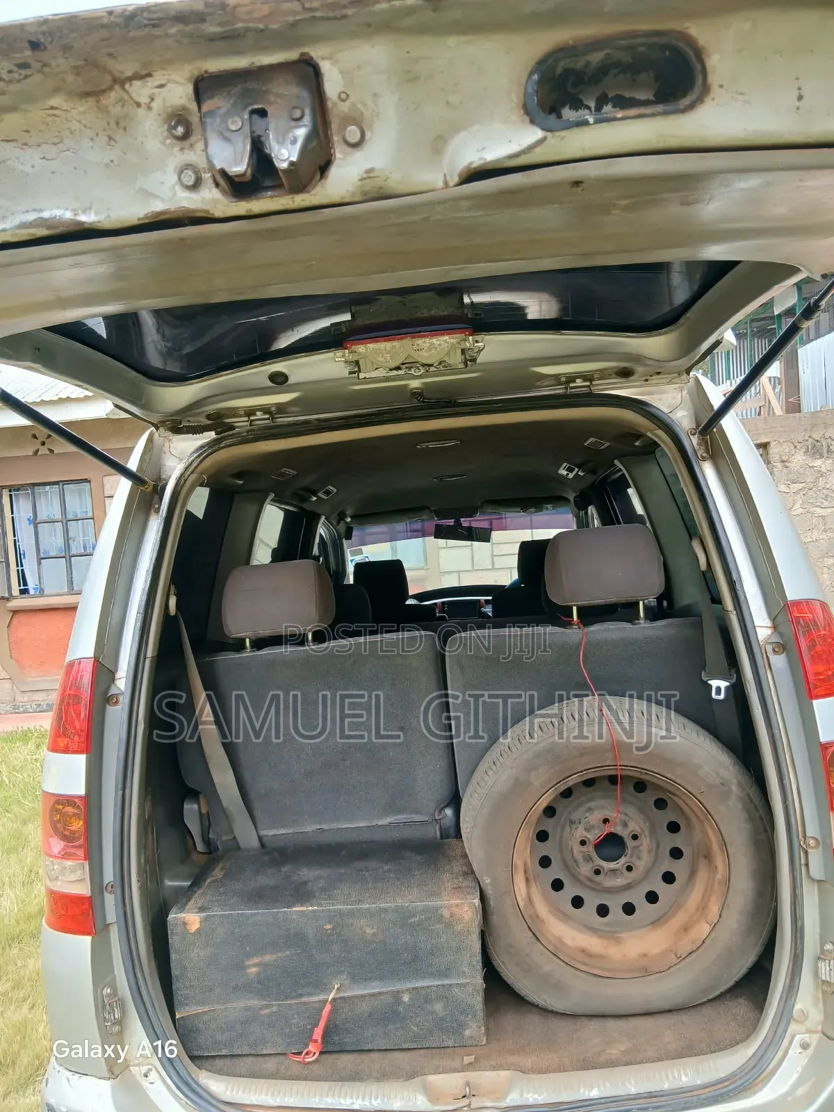 Toyota Noah 2003 Silver