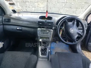 Toyota Avensis 2.0 VVT-i Sol 2006 Gray