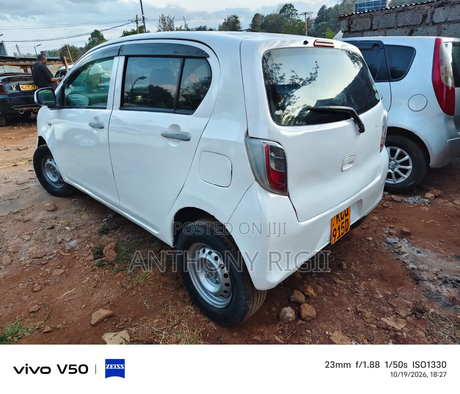 Daihatsu Mira 2012 White