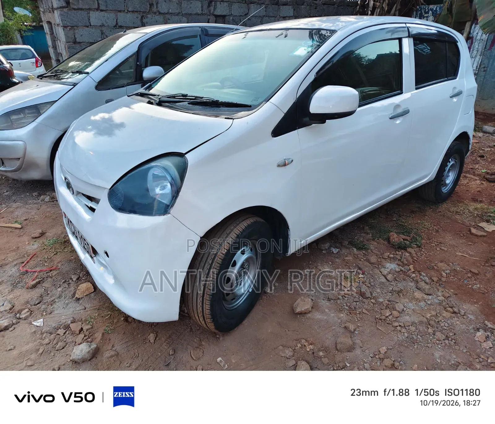 Daihatsu Mira 2012 White