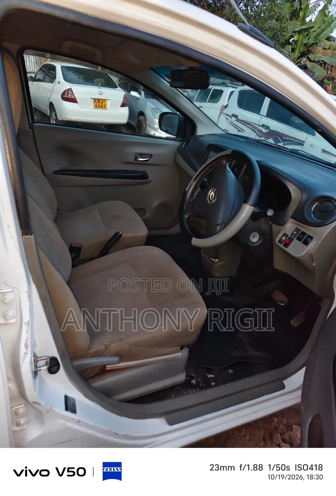 Daihatsu Mira 2012 White