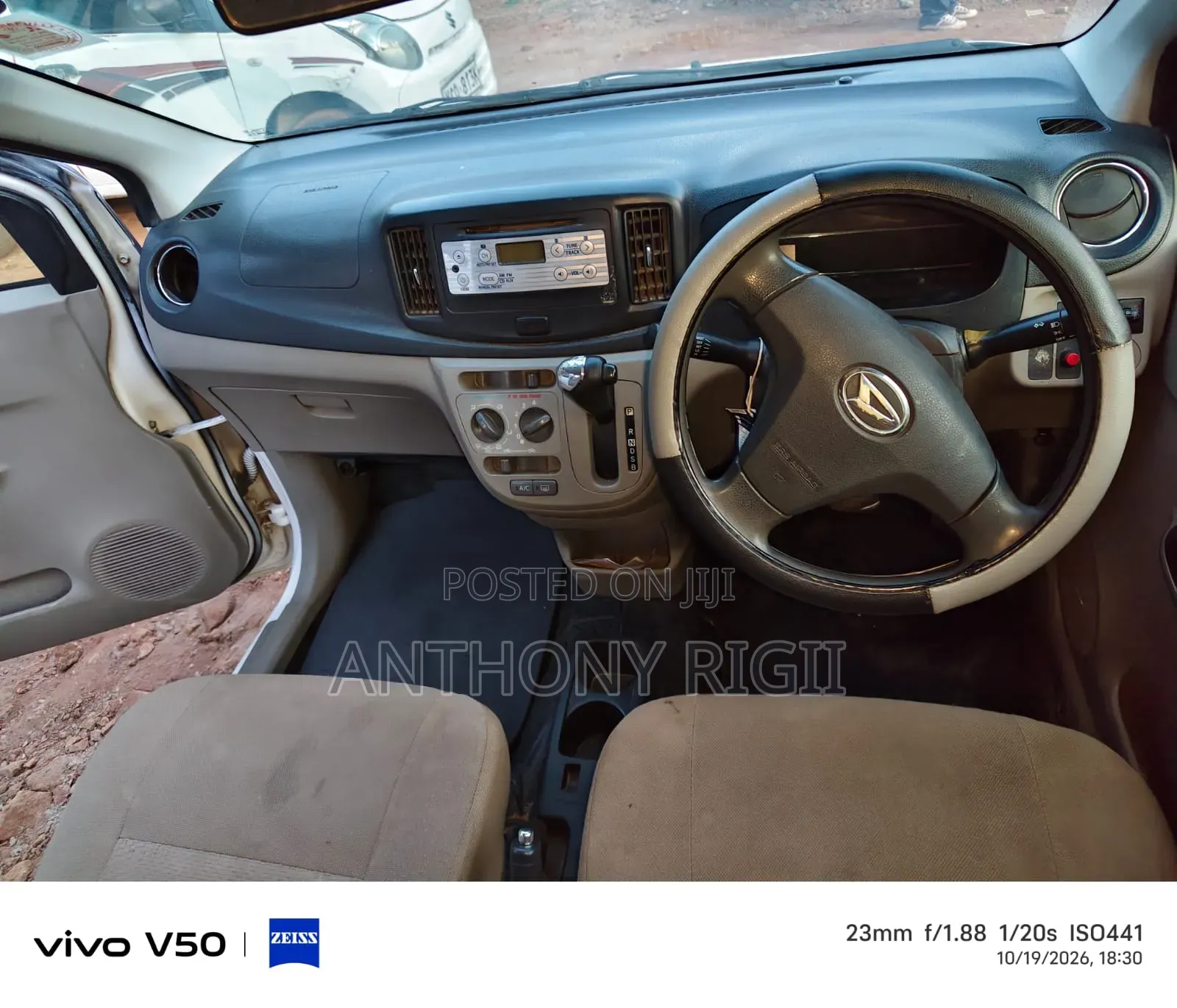 Daihatsu Mira 2012 White